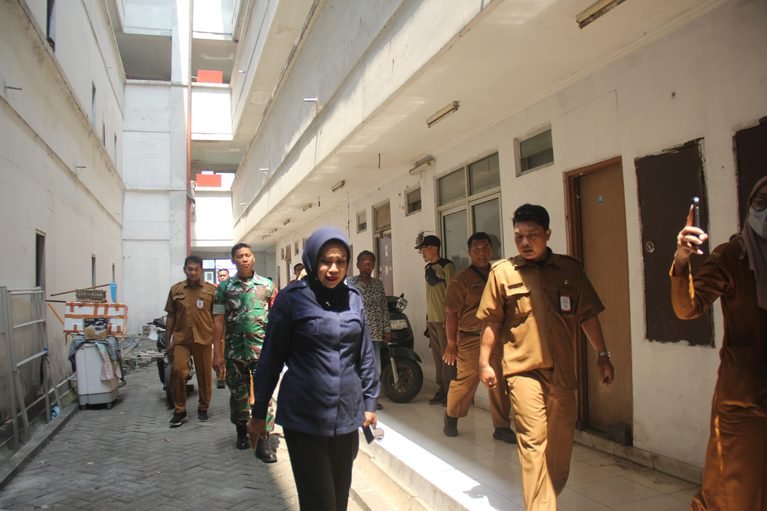 Wakil Bupati Sidoarjo saat melakukan sidak